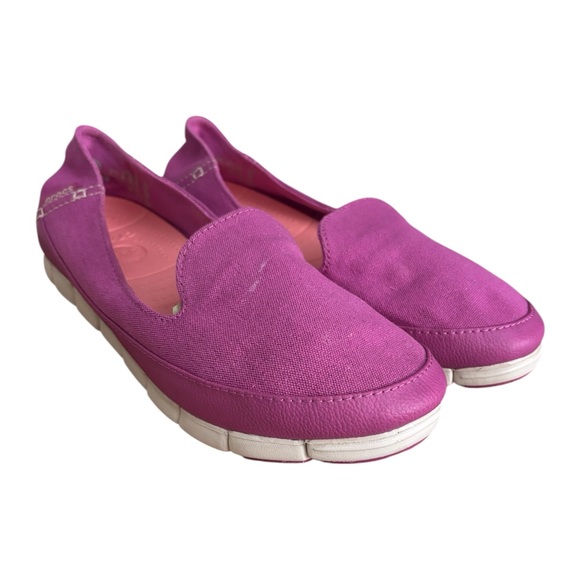 Casual Chic CROCS Women's Fuchsia Stretch Back Slip-On Flats Walking Shoes - Picture 3 of 10
